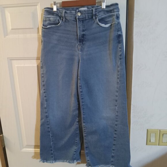 Good American Women's High Rise Good Waist Palazoo Crop Raw Hem Jeans 14 - Picture 4 of 7